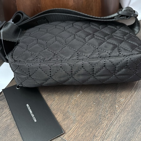 Nicole Miller Crossbody,adjustable waist bag/fanny pack,double zipper,quilted - Picture 7 of 14